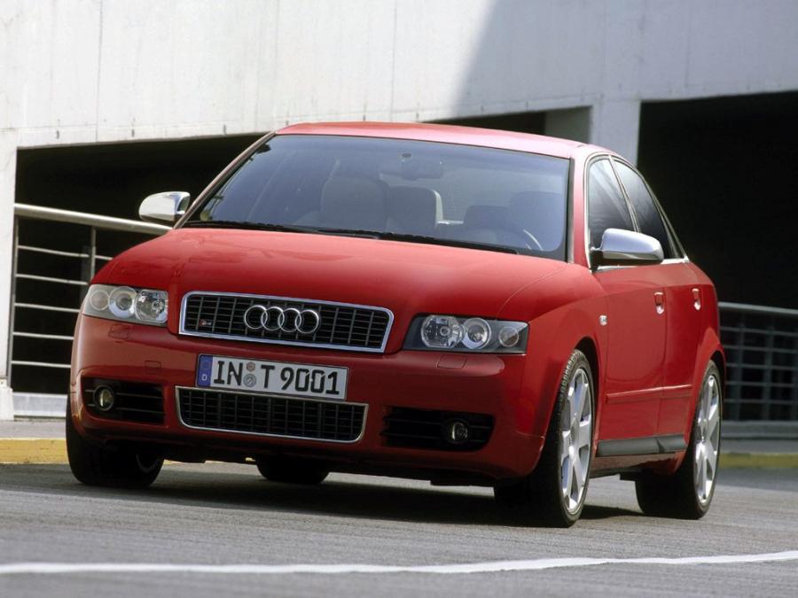  Audi S4 Sedan (B6, 8E) 2003 года  (фото 1 из 18)